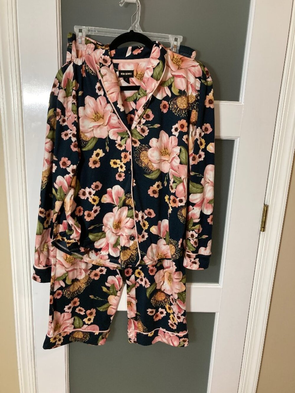 Room Service Black Floral Shawl Collar Pajama Set Long Sleeve - Large